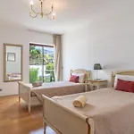 Star With Private Heated Pool In Vila Funchal (Madeira)