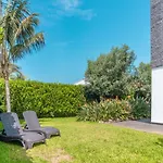 Star With Private Heated Pool In