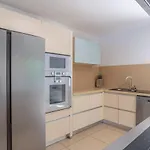Star With Private Heated Pool In