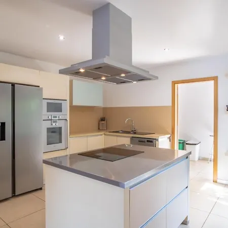 Star With Private Heated Pool In Funchal (Madeira)