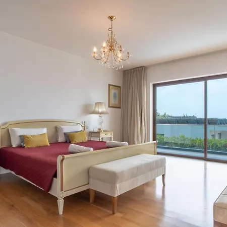 Star With Private Heated Pool In Funchal (Madeira)