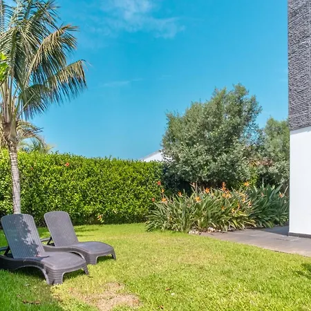 Star With Private Heated Pool In