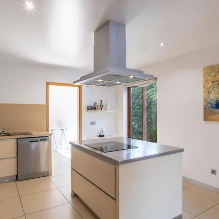 Villa Star With Private Heated Pool In Funchal (Madeira)