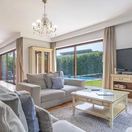 Villa Star With Private Heated Pool In