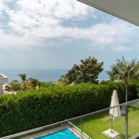 Villa Star With Private Heated Pool In Funchal (Madeira)