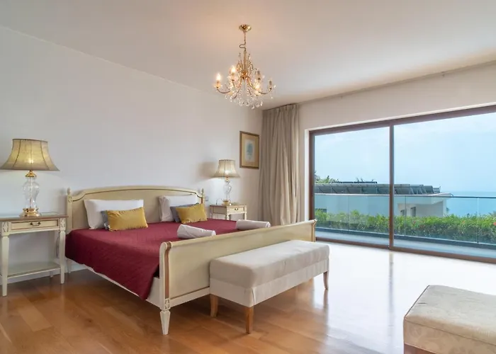 Star With Private Heated Pool In Funchal (Madeira)