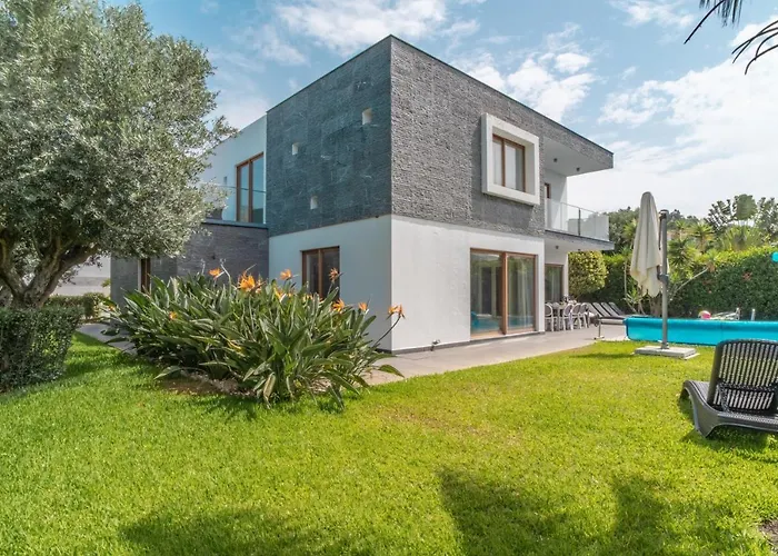 Star With Private Heated Pool In * Funchal (Madeira)