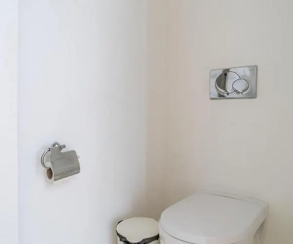 Star With Private Heated Pool In Vila Funchal (Madeira)