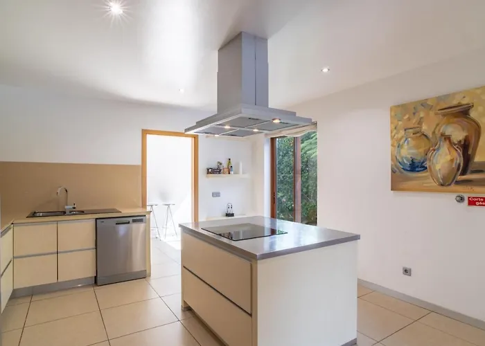 Vila Star With Private Heated Pool In Funchal (Madeira)