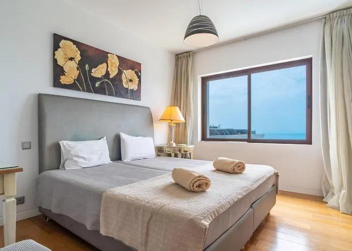 Vila Star With Private Heated Pool In Funchal (Madeira)