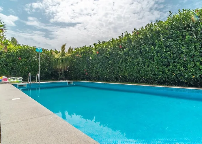 Star With Private Heated Pool In Funchal (Madeira)