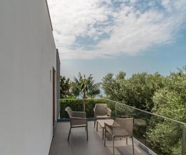 Star With Private Heated Pool In * Funchal (Madeira)