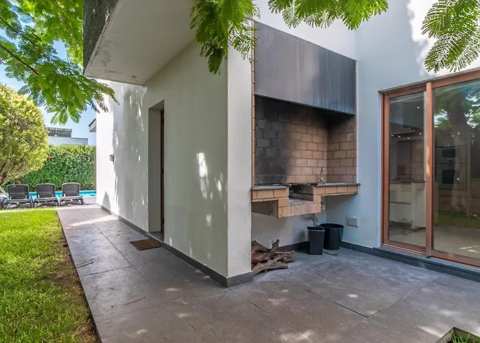 Vila Star With Private Heated Pool In Funchal (Madeira)