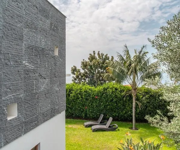 Star With Private Heated Pool In