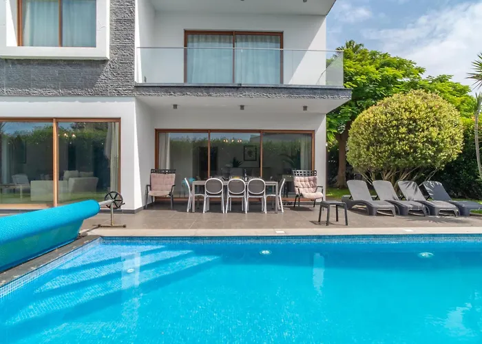 Vila Star With Private Heated Pool In Funchal (Madeira)